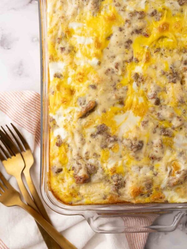 biscuits and gravy casserole recipe in a 9x12 dish.