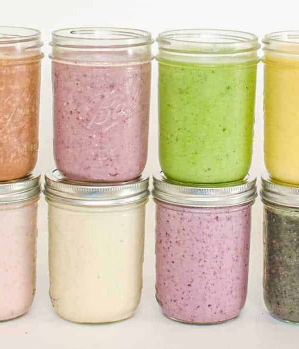 8 mason jars with smoothies